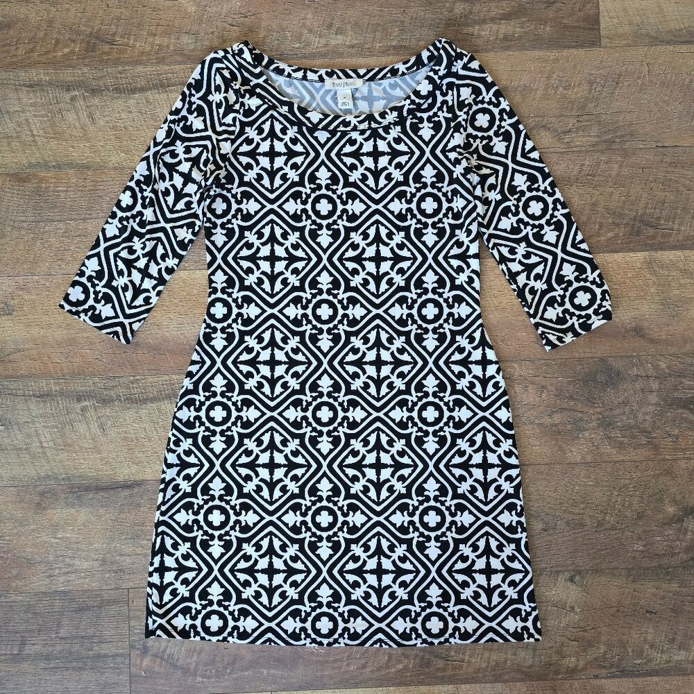 White House Black Market Stretch Dress 3/4 Sleeve Size M